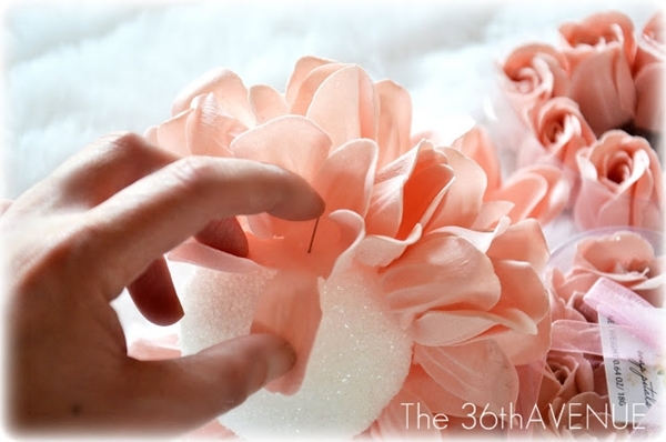 Crafts - Soap Ball Tutorial at the36thavenue.com Pin it NOW and make them LATER! 