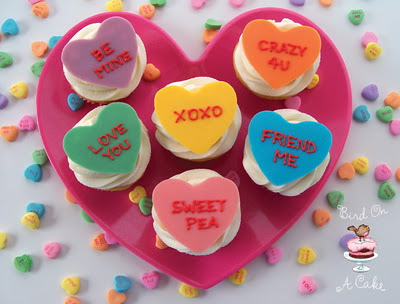 Extraordinary Guest: Valentine’s Cupcake Toppers.