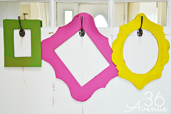 These fun frames are made from cardboard boxes... Use them to decorate a party or as photo props! { the36thavenue.com } #birthday #frames