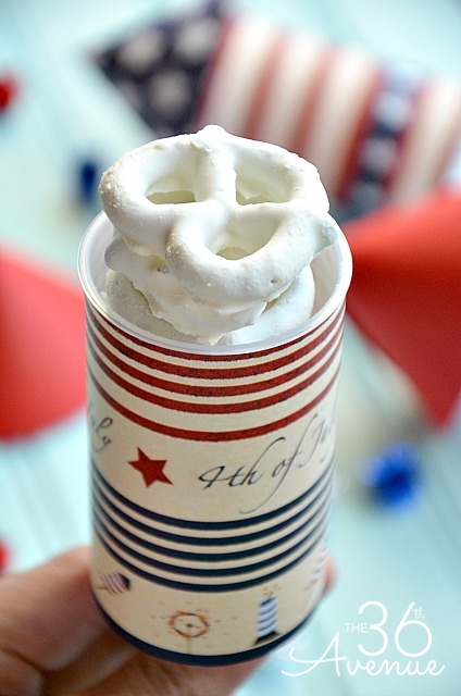 4th of July Firecracker Treat Pop TUTORIAL at the36thavenue.com
