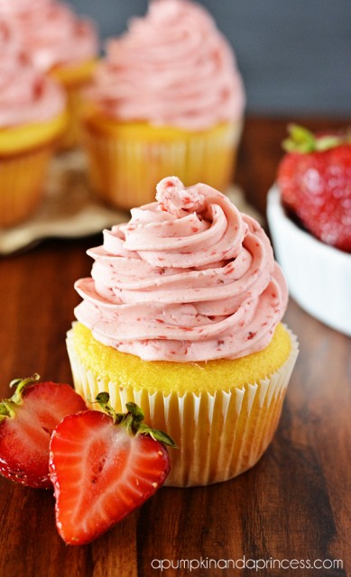 Lemon-Cupcakes-Strawberry-Frosting-Recipe