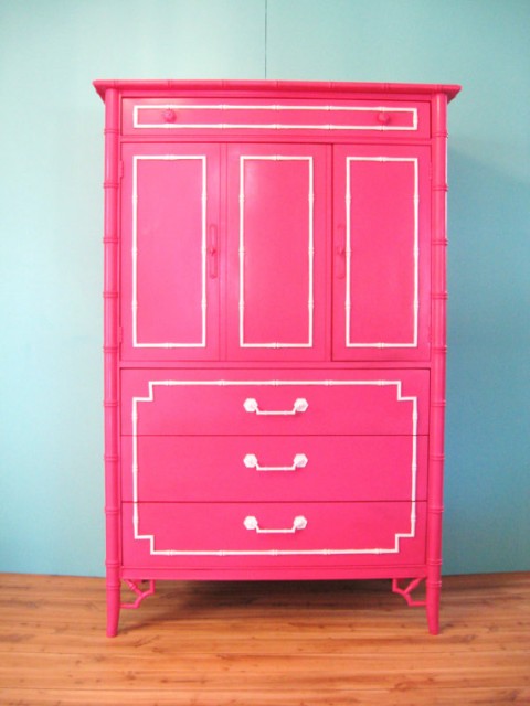 Top 10 Furniture Makeovers at the36thavenue.com I love the color choices!