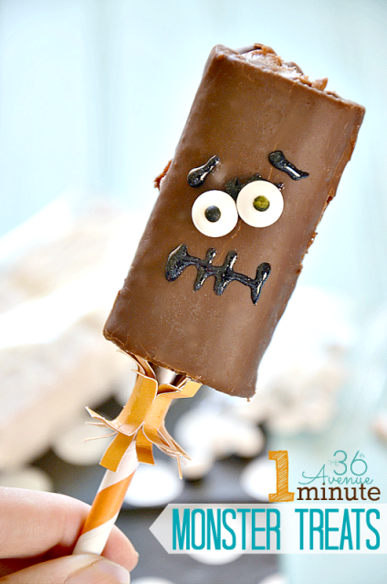 Halloween Treat Monsters at the36thavenue.com These take 1 MINUTE to make! Pin it now and make them later... Eek!