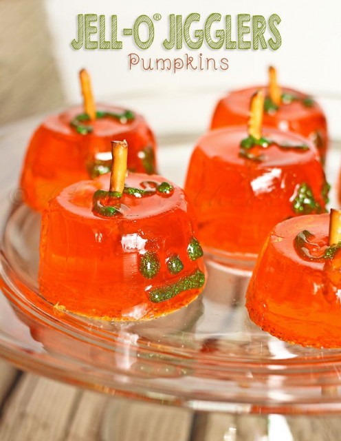 25 Halloween Desserts and Treats... Yummy and spooktacular! 