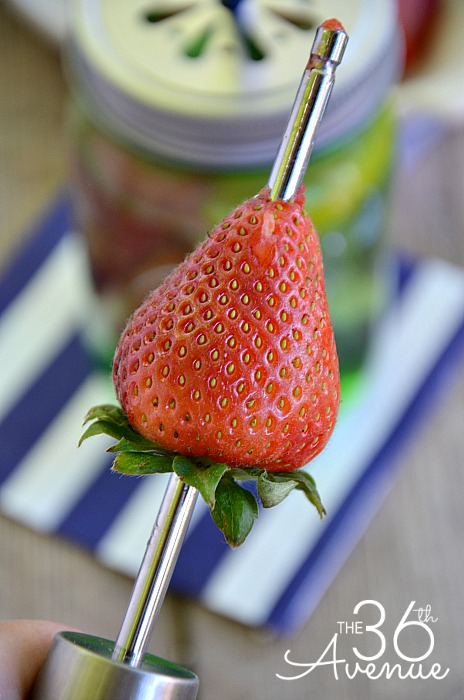 Sparkly Strawberry Lime-ade Recipe at the36thavenue.com ...Yummy! #heritagecollection