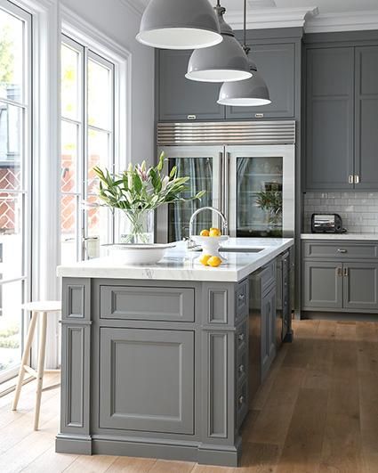 How to design your DREAM Kitchen at the36thavenue.com #kitchen #homedecor 