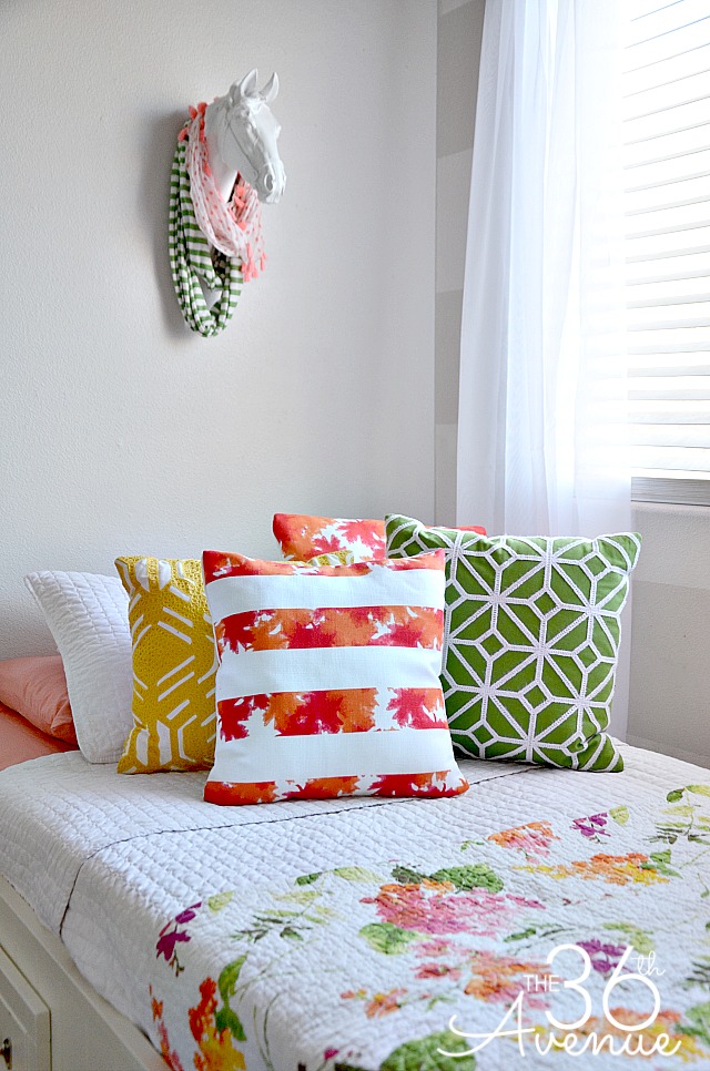 Girls Bedroom Decor Ideas by the36thavenue.com #shutterflydecor