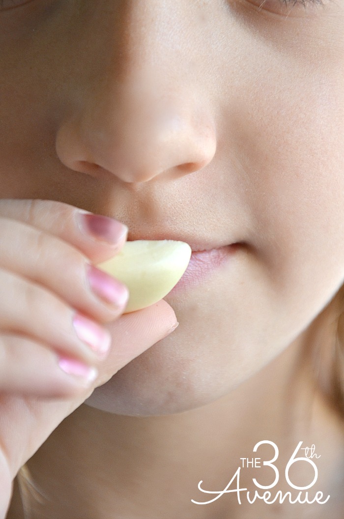 How to prevent COLD SORES at the36thavenue.com The easy NATURAL HOME REMEDY way.. You want to pin this! 