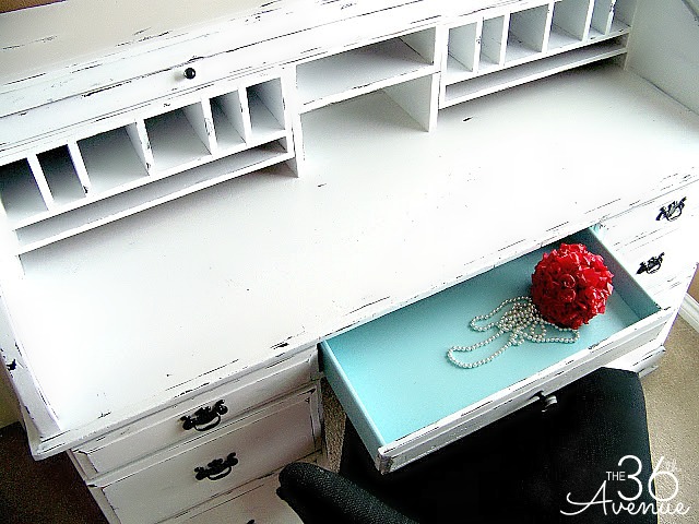How to paint furniture and antique a desk at the36thavenue.com