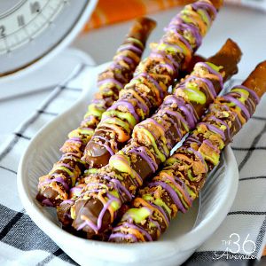 Recipes - Double Dipped Butterfinger Pretzels at the36thavenue.com Treats, dessert, easy recipe.