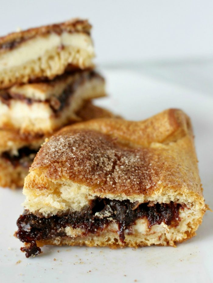Cinnamon-Sugar-Crescent-Cheesecake-Bars-looking-for-an-easy-dessert-that-everyone-will-love-Look-no-further