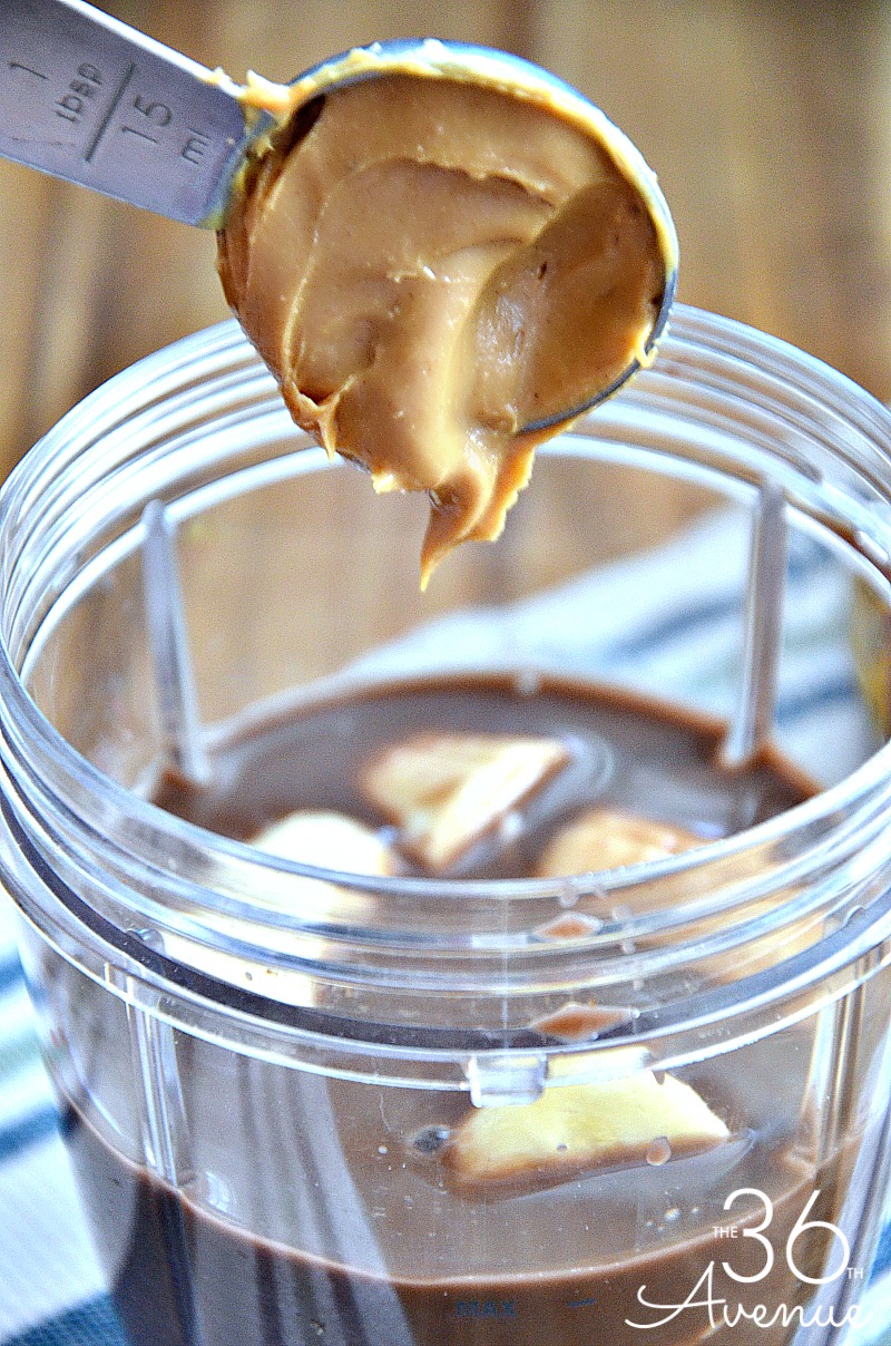 Three Ingredient Dairy Free Smoothie Recipe - Chocolate, peanut butter and bananas blended to perfections. PIN IT NOW and make it later! 