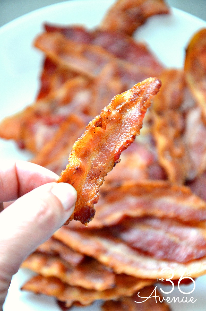 How to make crispy bacon every time. This crispy bacon is perfect for salads, soups, sandwiches, hamburgers, and much more. 